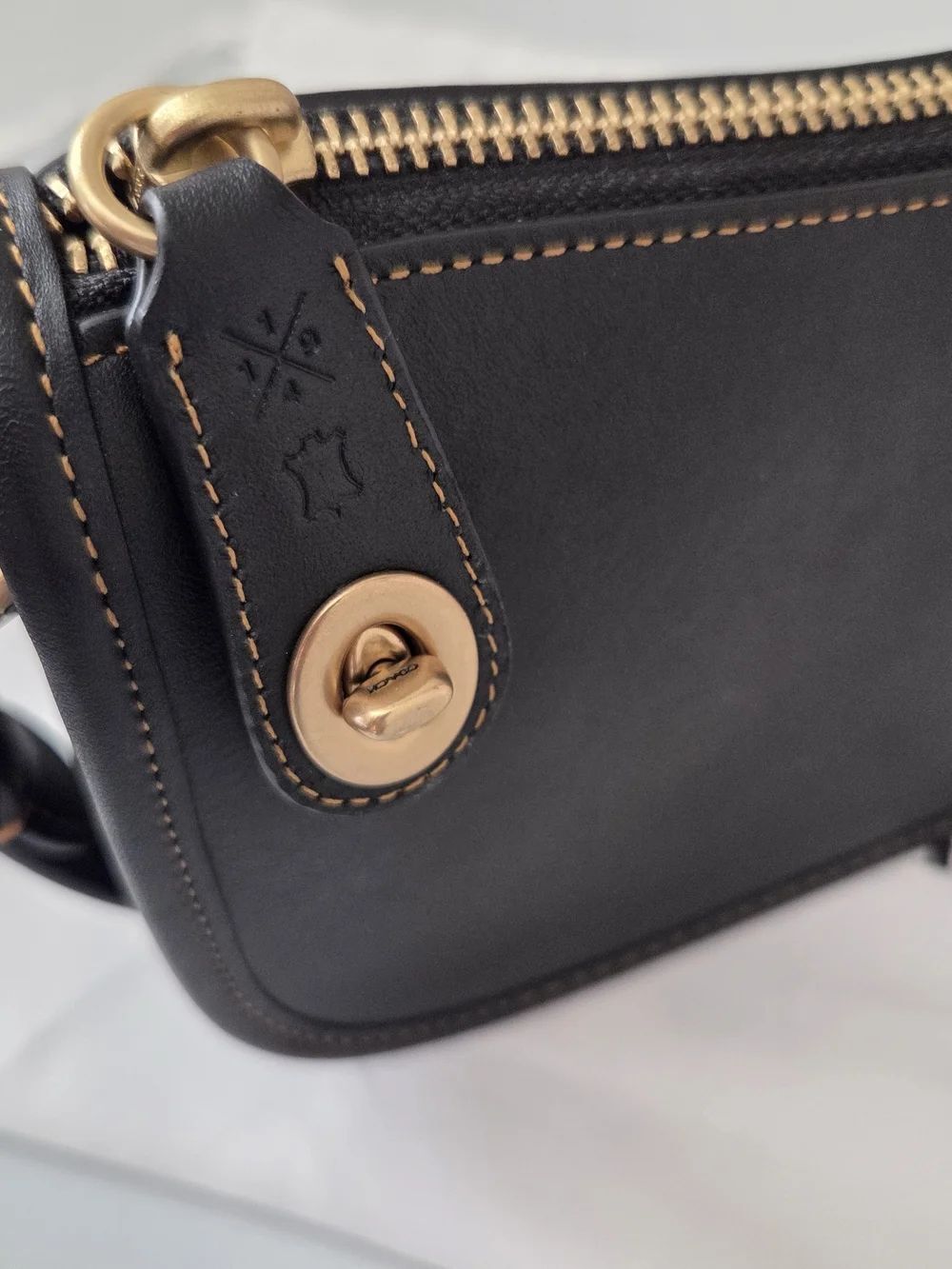 Coach Swinger Black Leather Shoulder Bag Crossbody - Picture 10 of 10